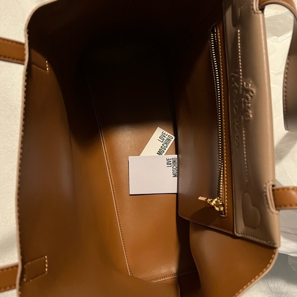 LOVE MOSCHINO Vegan Leather Tote - krearack.com display picture 2